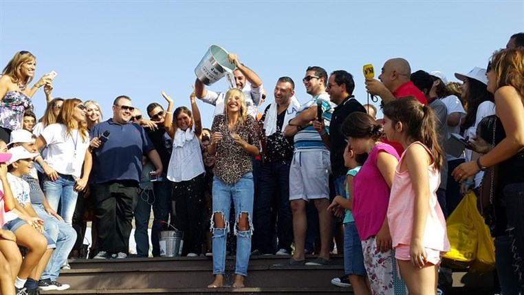Ice Bucket Challenge With Celebrities 