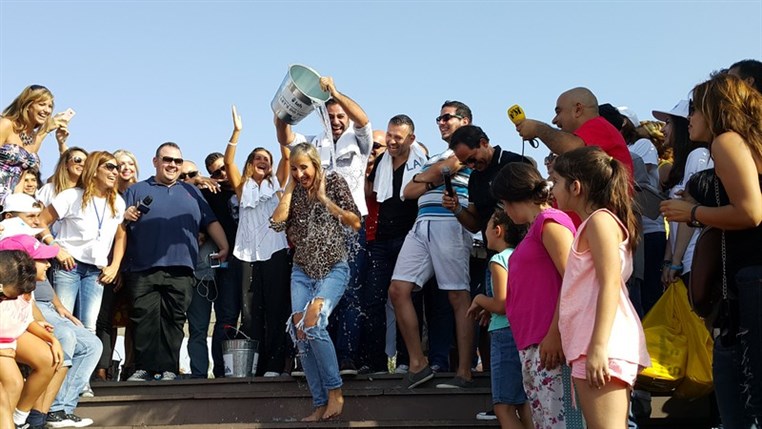 Ice Bucket Challenge With Celebrities 