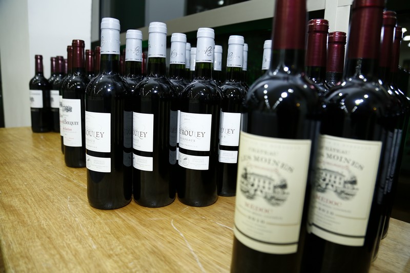 Wine Tasting Event at La Cave a Vin