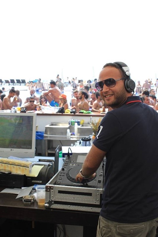 Sunday Beach Party