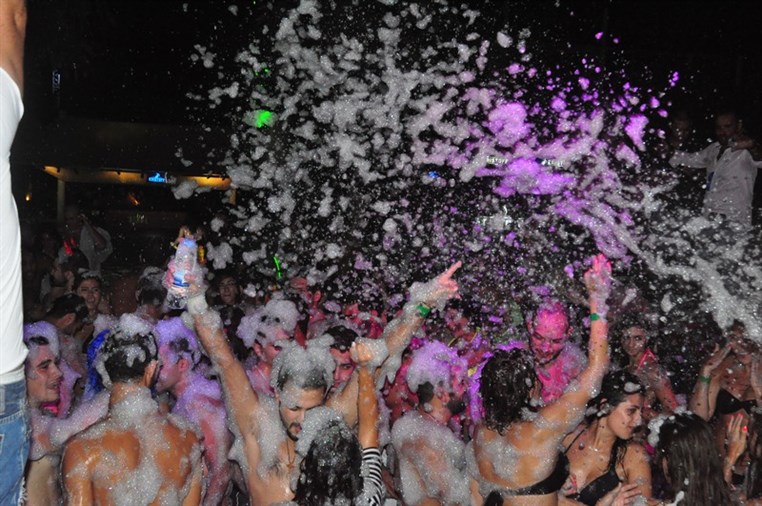 Largest FOAM Party 4 Part 2