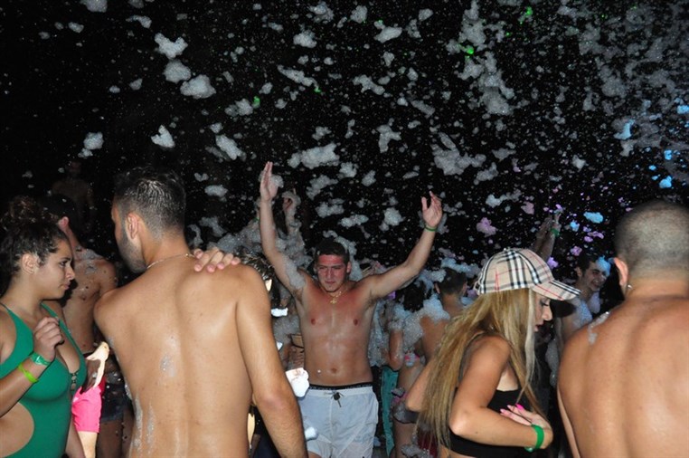 Largest FOAM Party 4 Part 2