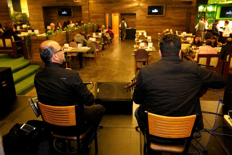 Sroud 3al 3oud at Lime Tree