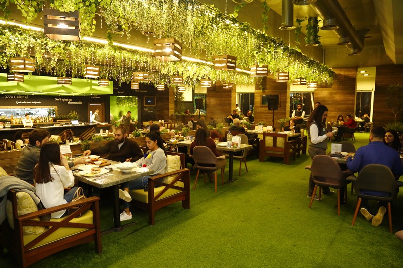 Sroud 3al 3oud at Lime Tree