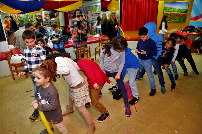 Cirque Fiesta at l'Univers d'Albert