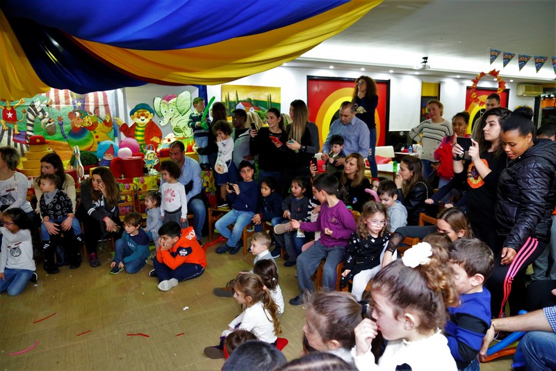 Cirque Fiesta at l'Univers d'Albert