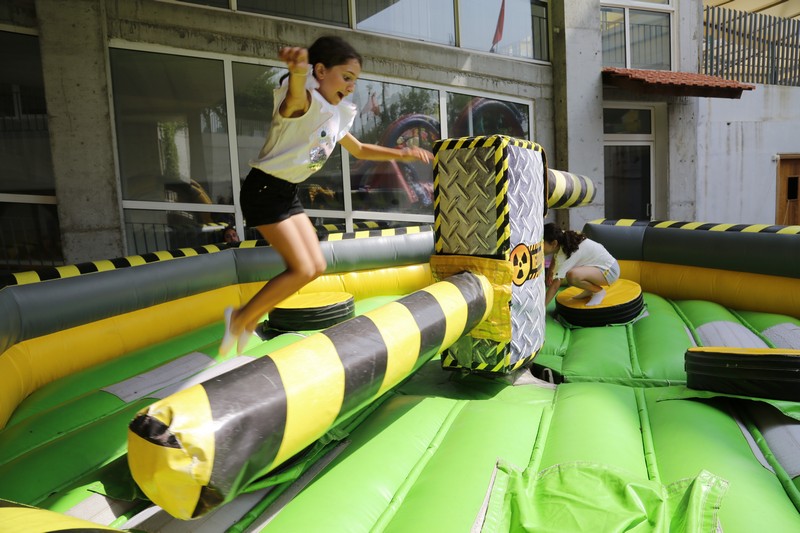 La Kermesse du Lycee Montaigne