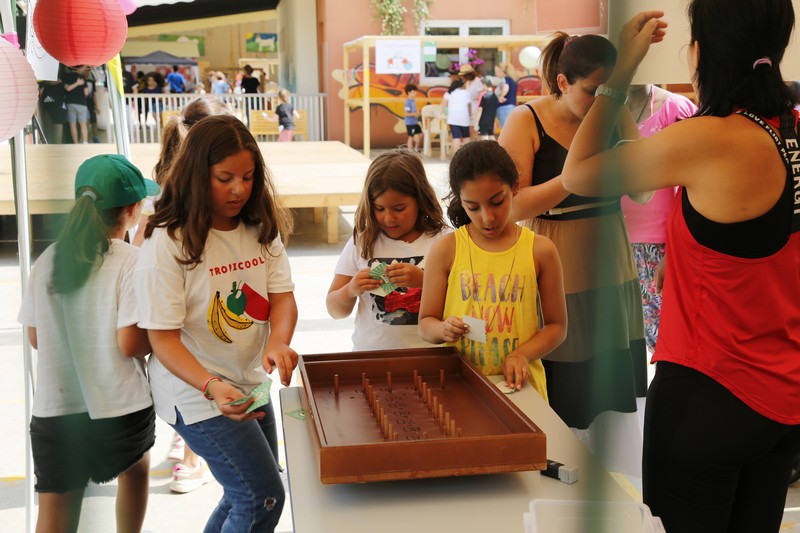 La Kermesse du Lycee Montaigne