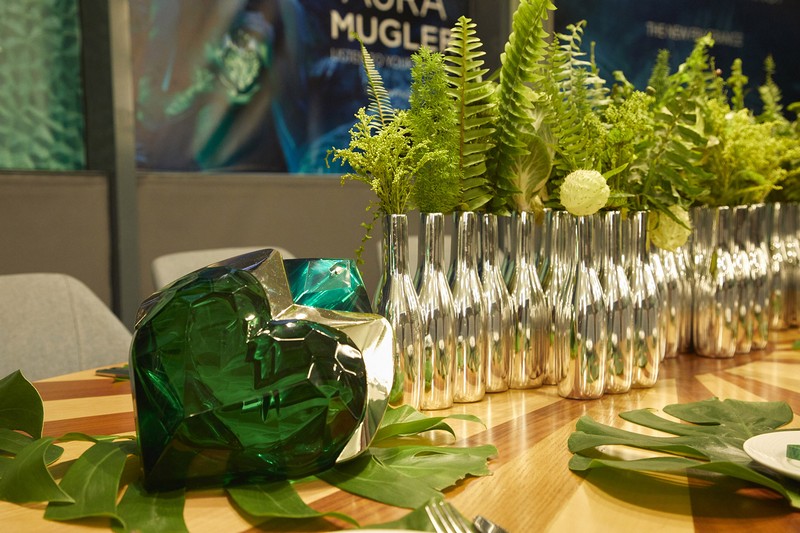 Mugler Introduces Its New Feminine Fragrance: Aura