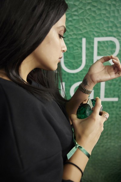Mugler Introduces Its New Feminine Fragrance: Aura