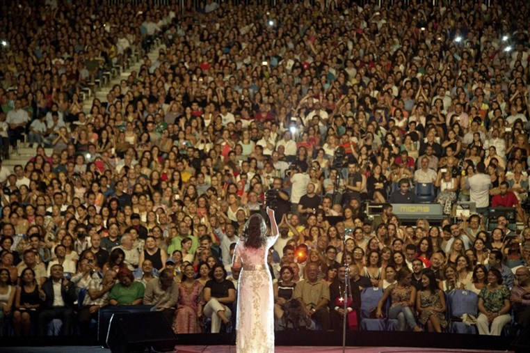 Majida el Roumi at Batroun Festival
