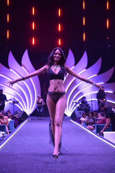 Marie France Fashion Show SS18 Part1
