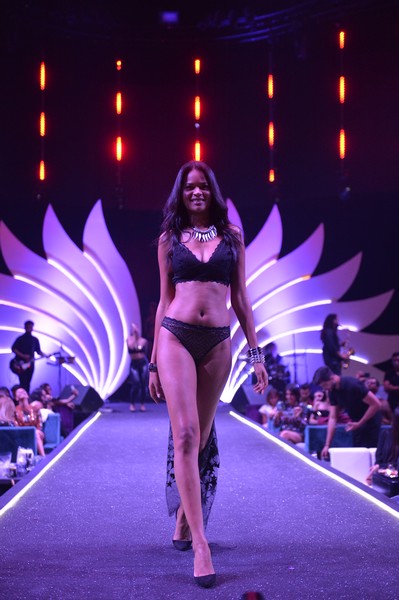 Marie France Fashion Show SS18 Part1