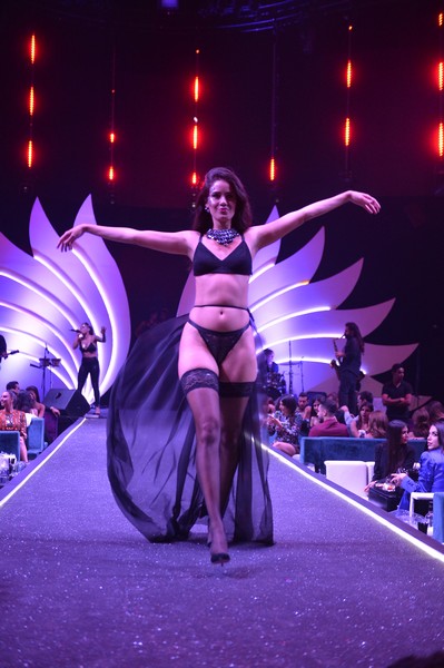 Marie France Fashion Show SS18 Part1