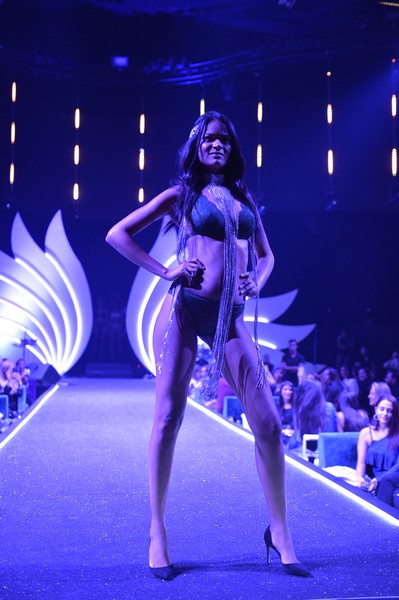Marie France Fashion Show SS18 Part1