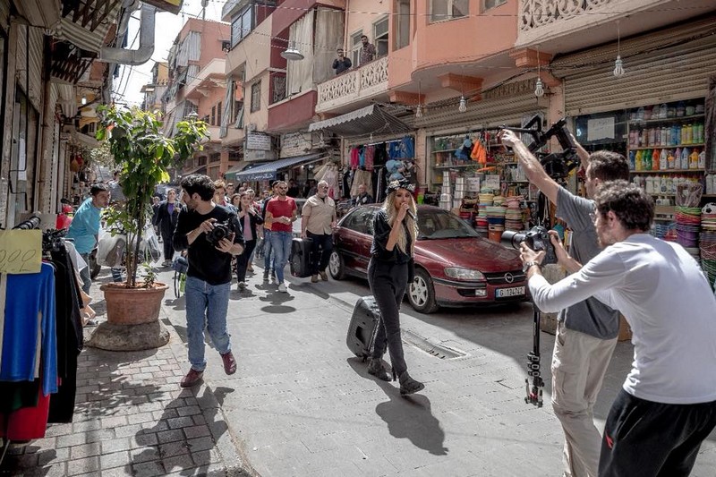 Maya Diab singing on the streets of Bourj Hammoud