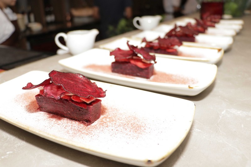 The Michelin star Chef returns to ROJO