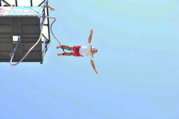 Bungee Jumping At Mocean