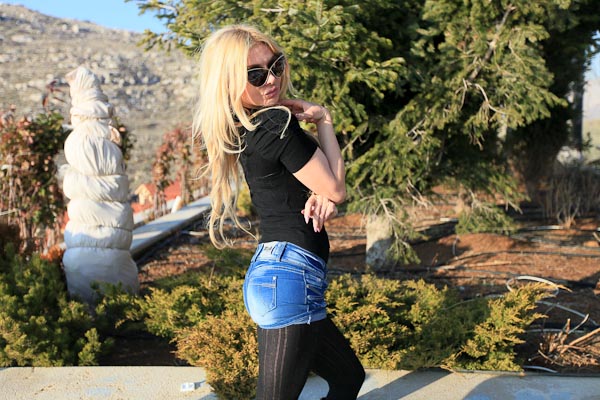 Myriam Klink Kfardebian Photoshoot 