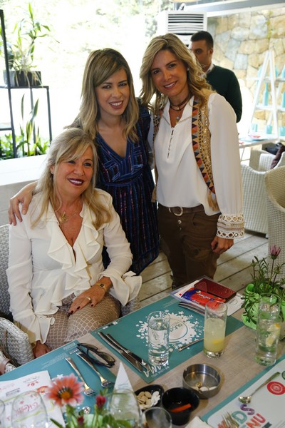 Outdoor Restaurant Honouring Mothers