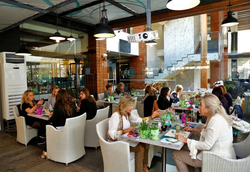 Outdoor Restaurant Honouring Mothers