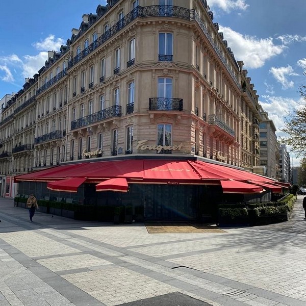 Coronavirus fears empty streets in Paris