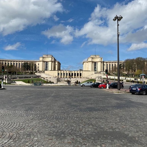 Coronavirus fears empty streets in Paris