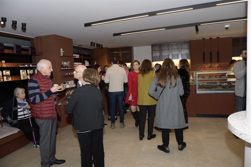 Particulier Caracas branch opening