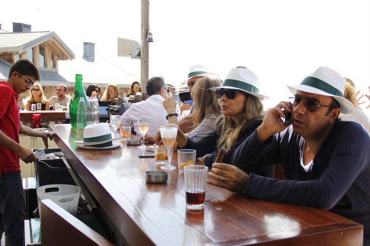 Perrier Decks on the Peak