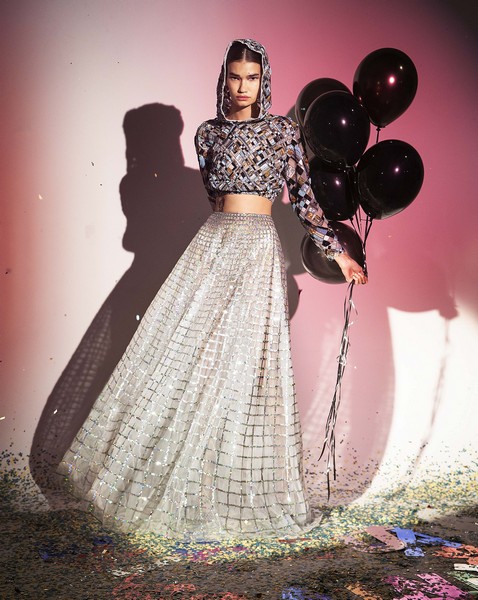 Rami Kadi FW19 Couture Collection Ometeo