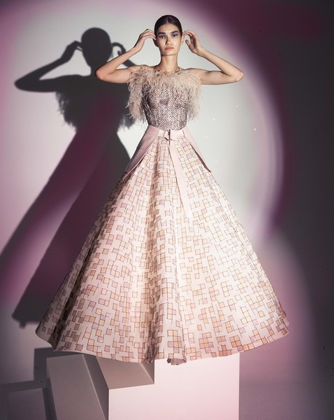 Rami Kadi FW19 Couture Collection Ometeo