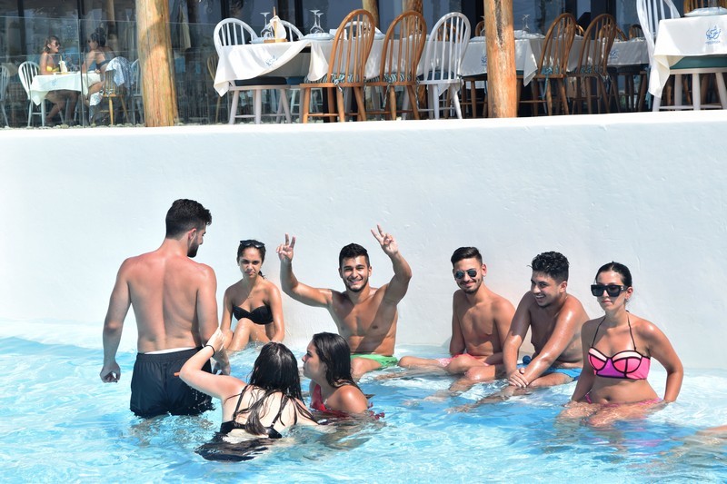 Broadway Pool Party at Riviera