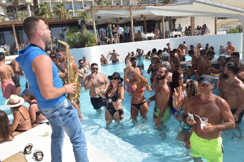 Cocktail Sunday at Riviera