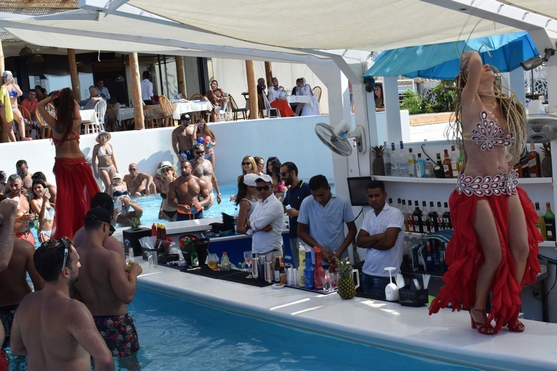 Cocktail Sunday at Riviera