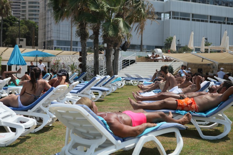 Riviera Hotel House Party