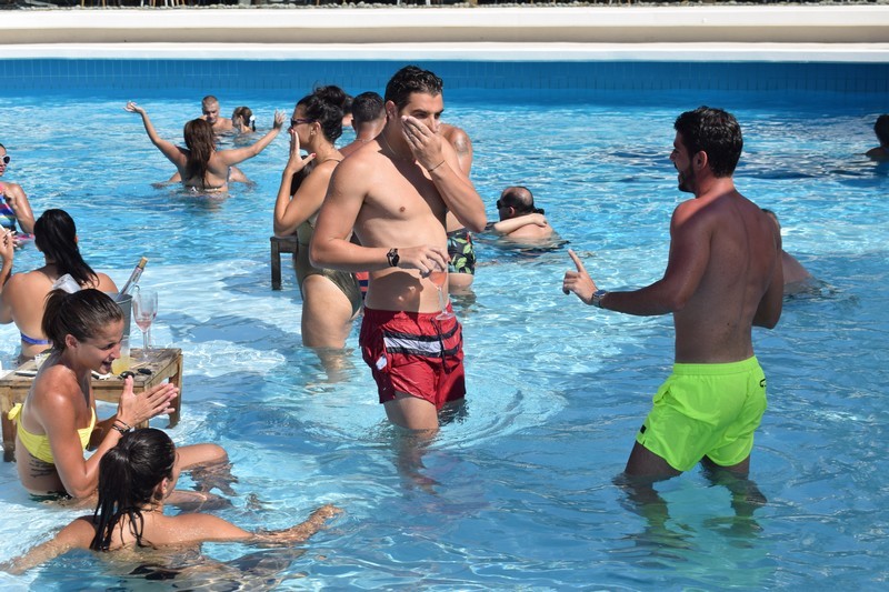 Riviera Heineken Beer Killer Pool Party