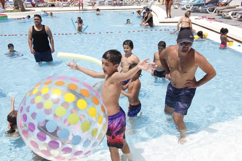Family & Kids Pool Event