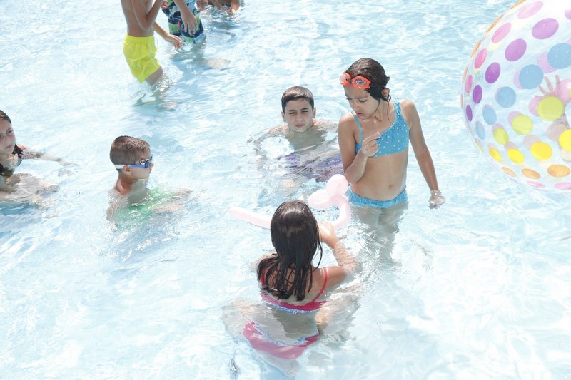 Family & Kids Pool Event