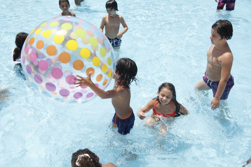 Family & Kids Pool Event