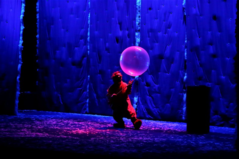 Slava's Snowshow in Lebanon