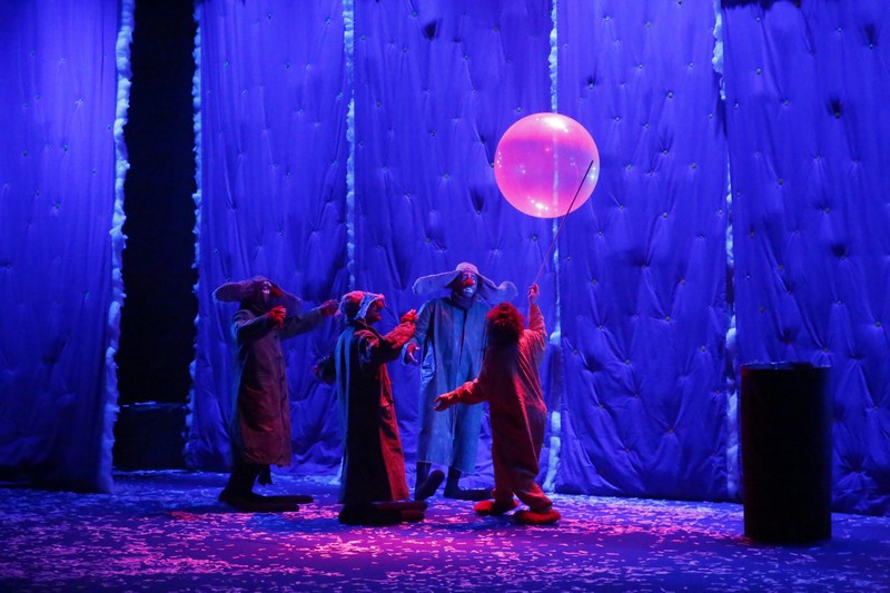 Slava's Snowshow in Lebanon