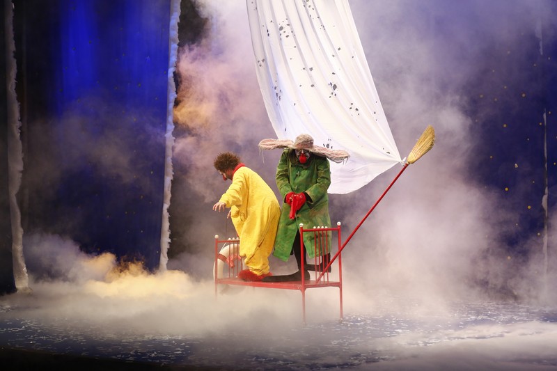 Slava's Snowshow in Lebanon