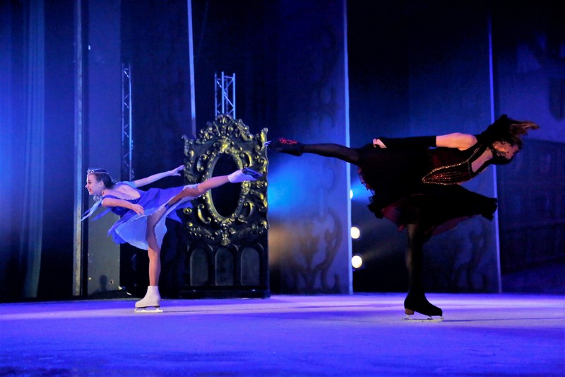 Snow White on Ice at Casino Du Liban 