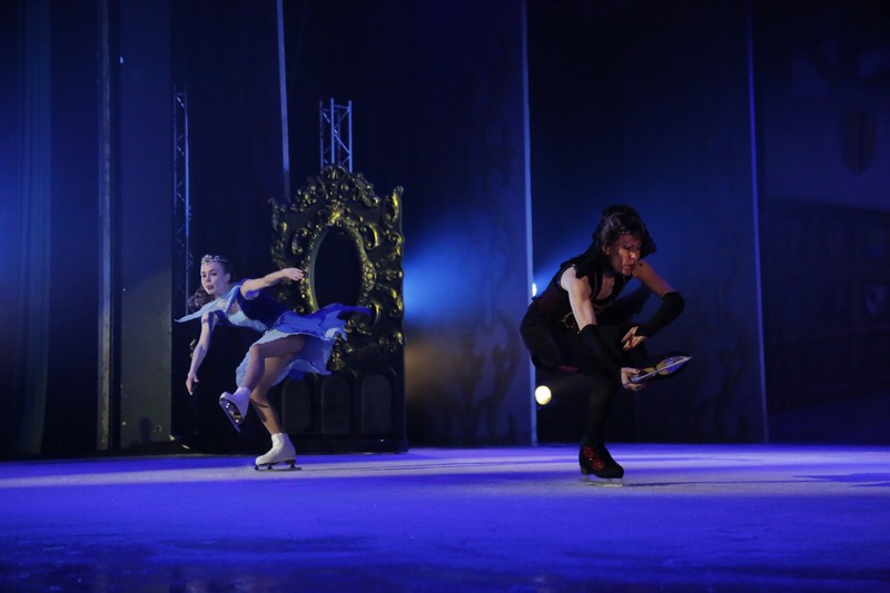 Snow White on Ice at Casino Du Liban 