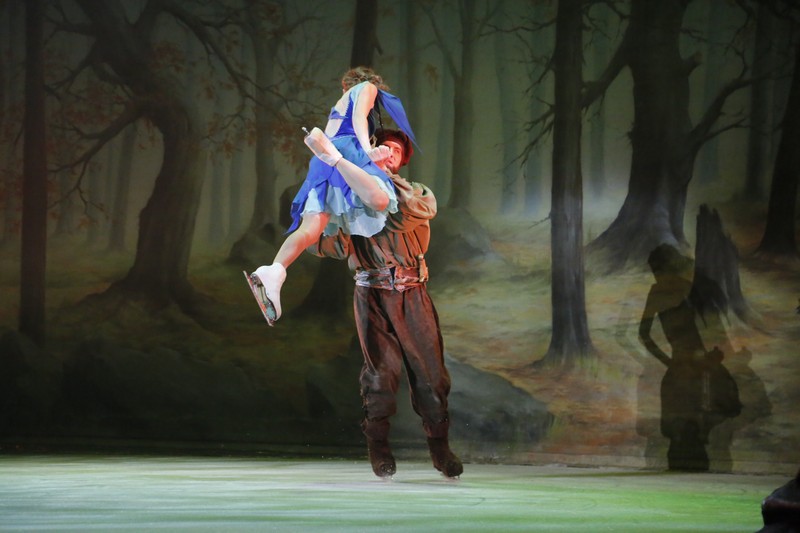 Snow White on Ice at Casino Du Liban 