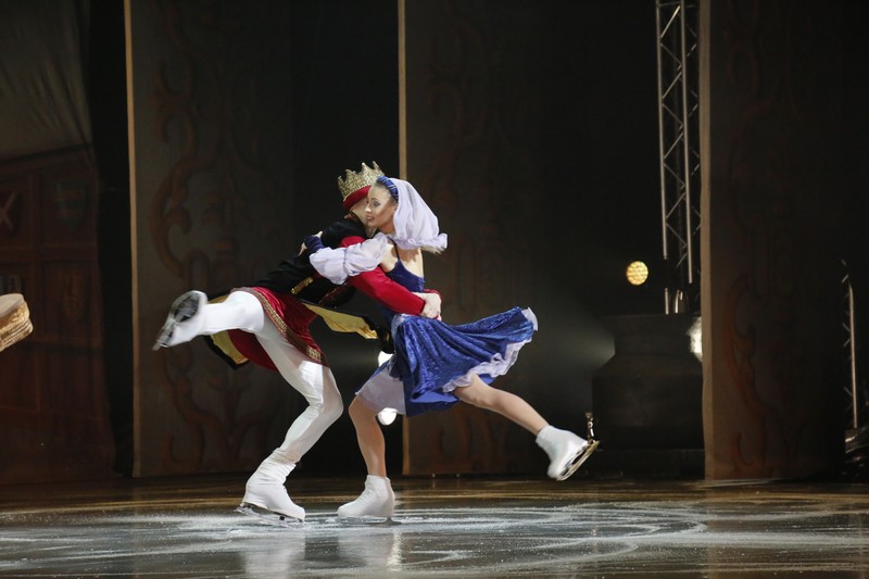 Snow White on Ice at Casino Du Liban 