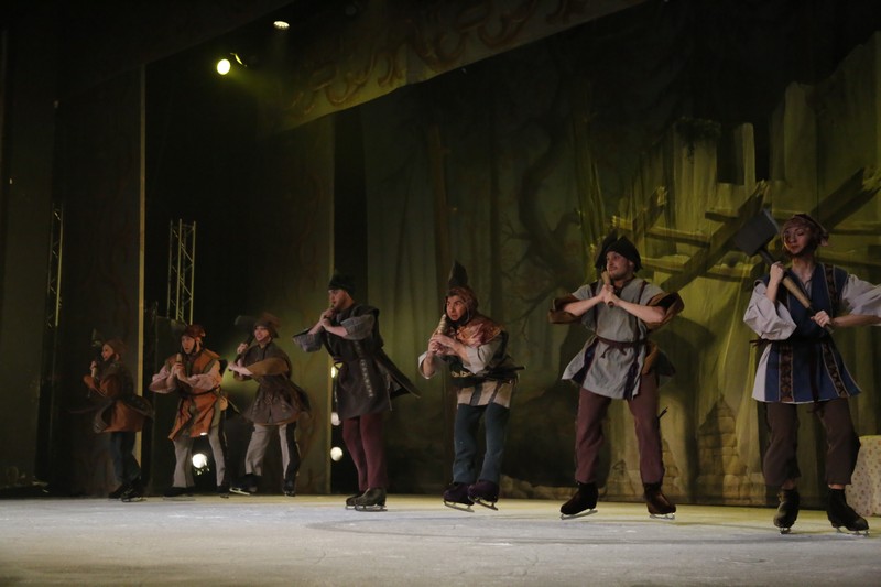 Snow White on Ice at Casino Du Liban 