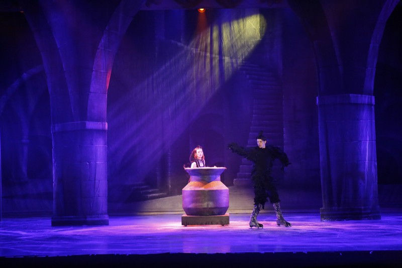 Snow White on Ice at Casino Du Liban 