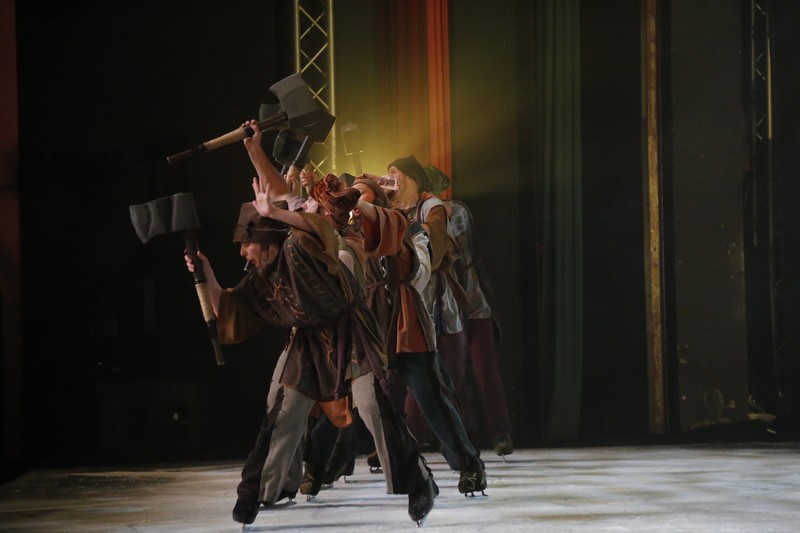 Snow White on Ice at Casino Du Liban 