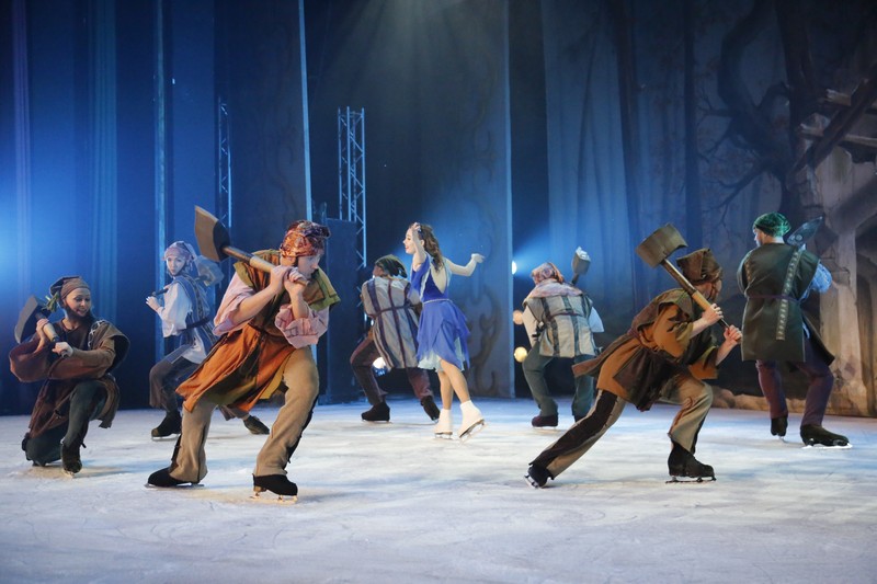 Snow White on Ice at Casino Du Liban 